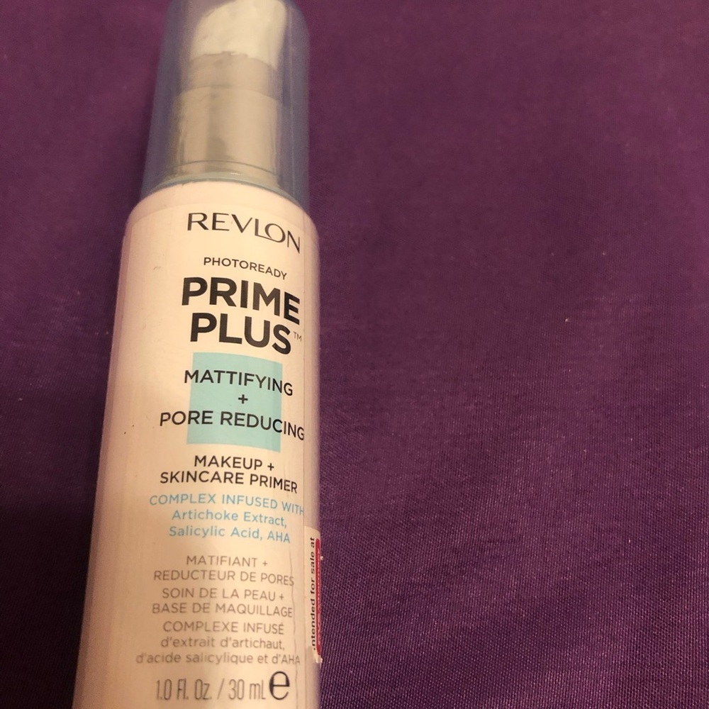 Revlon - Picture 2 of 2